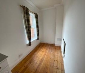 3 bedroom end of terrace house to rent - Photo 5