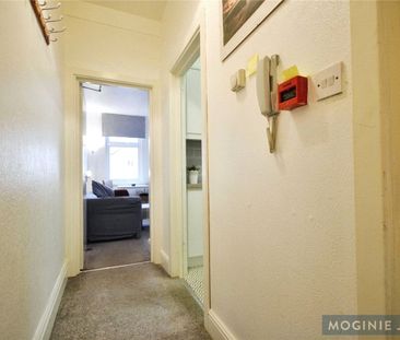 Pen-y-Lan Road, Cardiff, CF23 - Photo 6
