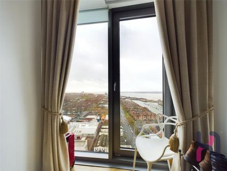 3 bedroom flat to rent - Photo 2