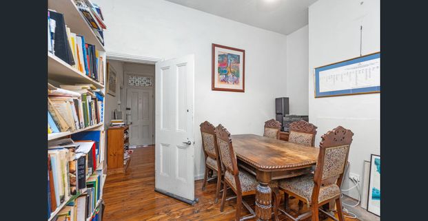 QUAINT LITTLE COTTAGE IN CENTRAL - Photo 1