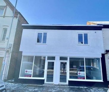 High Street, Rushden, NN10 - Photo 3