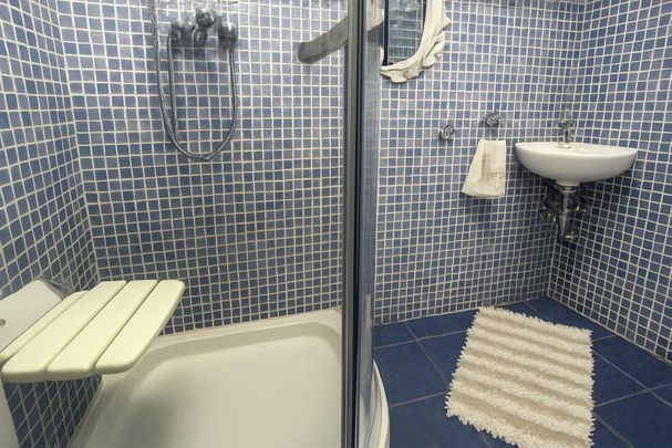 4 bedroom semi-detached house to rent - Photo 1