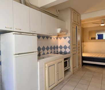 Location Appartement 1 pièce 28m² LA CIOTAT 13600 - Photo 4