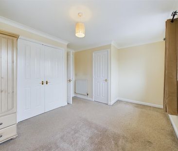 Tunbridge Way, Emersons Green, Bristol, BS16 - Photo 5