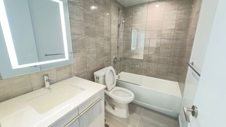 For Lease - 8 Cumberland Street Unit# 3108, Toronto, Ontario - Photo 5