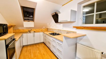 Pronájem podkrovního bytu 4+kk v rodinném domě, 120 m - Фото 5