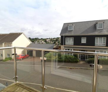 3 bedroom semi-detached house to rent - Photo 6