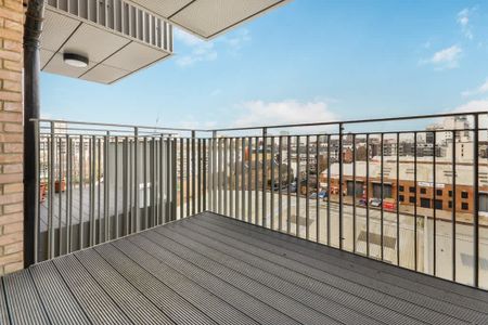 Thomas Road London E14 - Photo 2