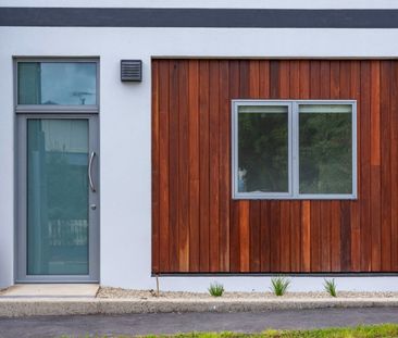 Modern Townhouse in South - Photo 1