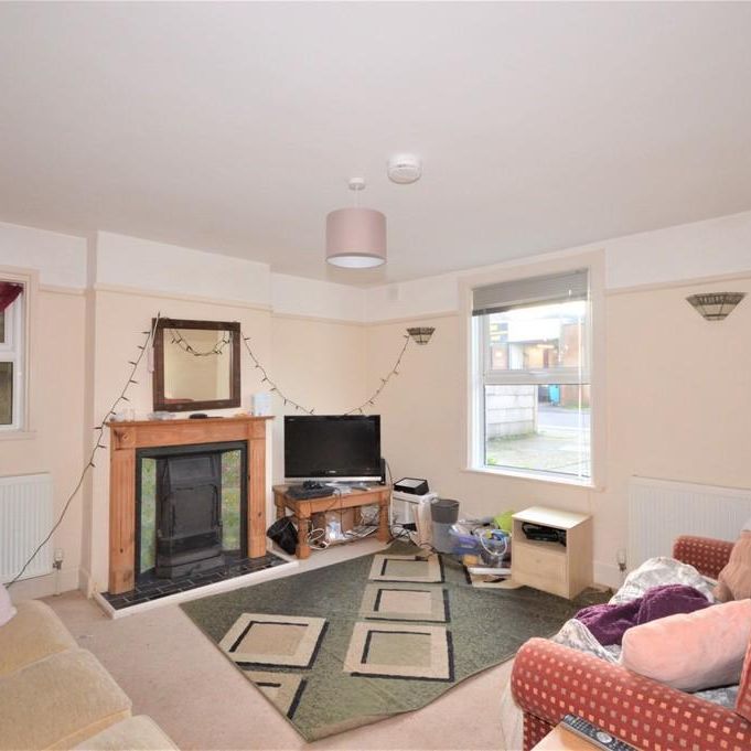 5 bedroom detached house to rent - Photo 1