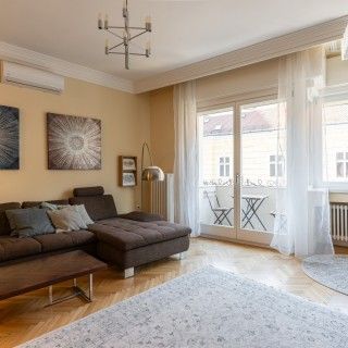 Váci utca - Fotó 1