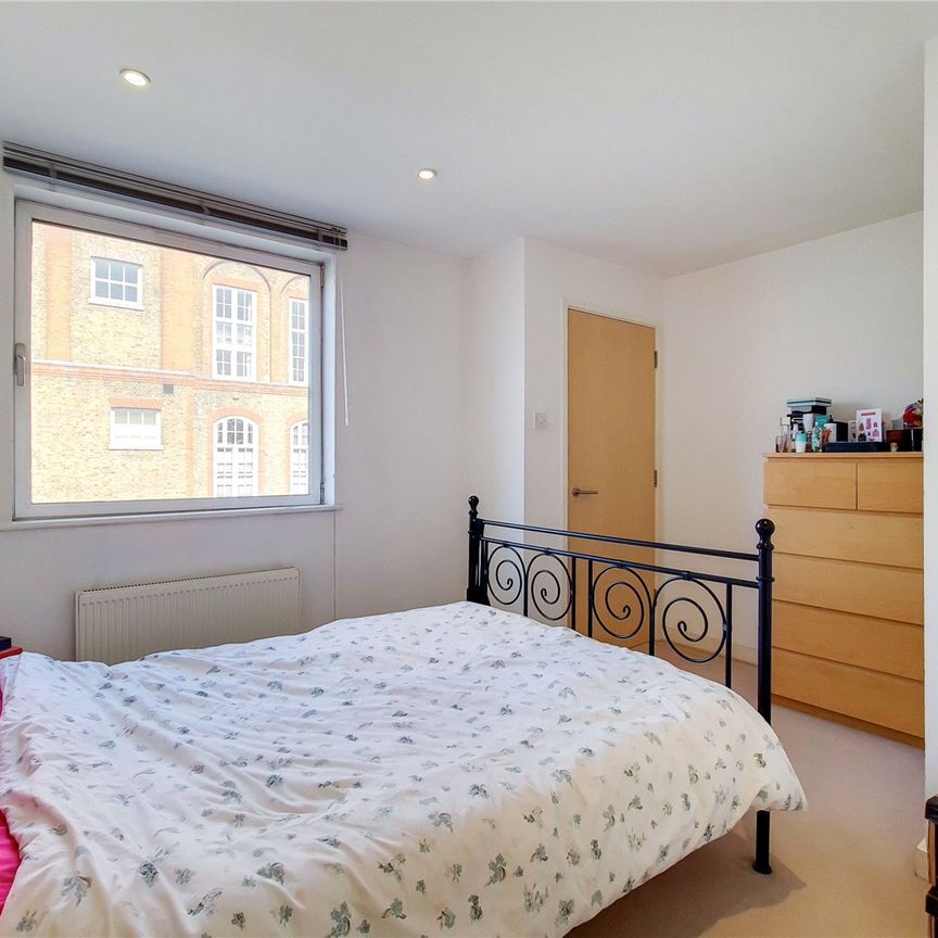 Pigott Street, E14 - Photo 1