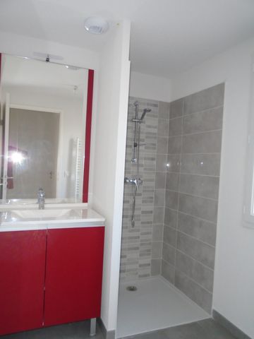 Location Appartement 2 pièces 41m² BENESSE MAREMNE 40230 - Photo 4