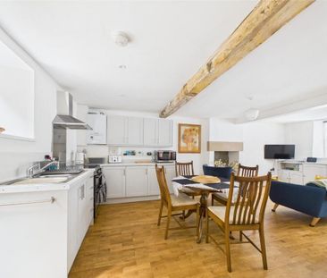 2 bedroom terraced house to rent - Photo 3