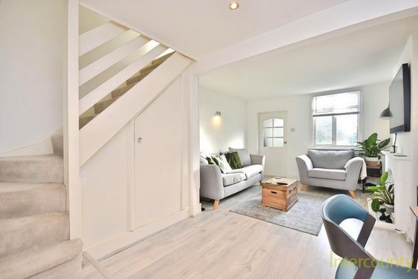 2 bedroom terraced house to rent - Photo 1