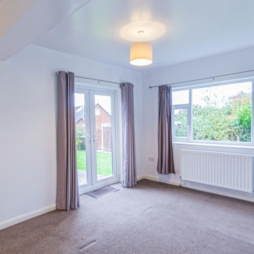 Highfield Avenue, Appleton, Warrington, WA4 - Photo 1