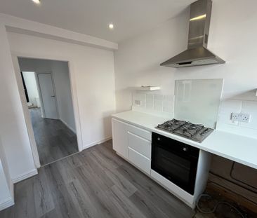3 Bed Terraced House, Attleboro Road, M40 - Photo 3