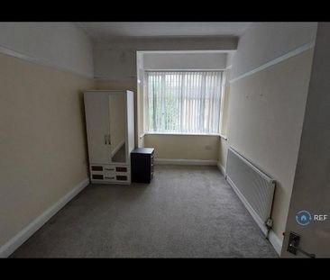 2 bedroom maisonette to rent - Photo 2