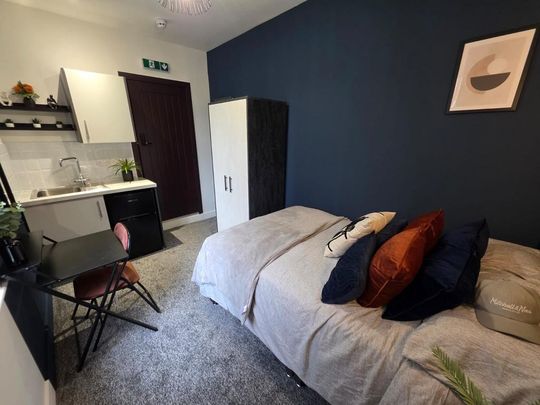 Studio to rent - Photo 1