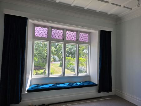 Absolute Stunner! - Photo 4