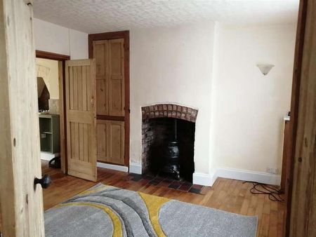 Crewe Road, Nantwich, CW5 - Photo 2