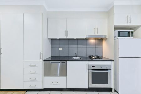121/11a Lachlan Street, Waterloo NSW 2017 - Apartment For Rent | Domain - Photo 3