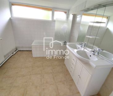 Location appartement 4 pièces 96.1 m² à Lalleyriat (01130) - Photo 3