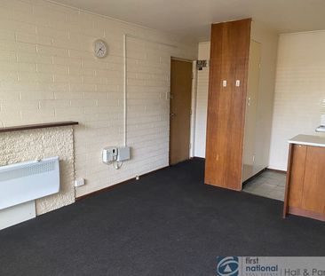 One bedroom apartment! - Photo 6
