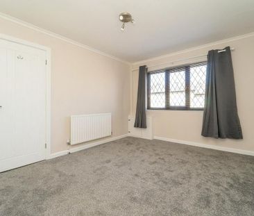 2 bedroom bungalow to rent - Photo 2