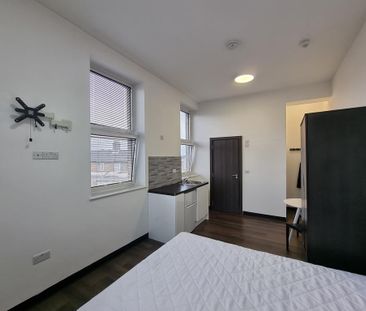 Studio to rent - Photo 6