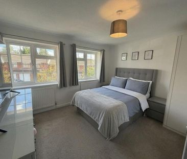 2 bedroom end of terrace house to rent - Photo 3