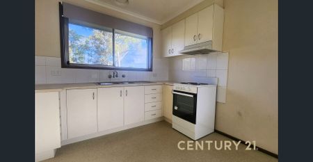 Neat, Bright & Convenient Living in Dandenong North - Photo 5