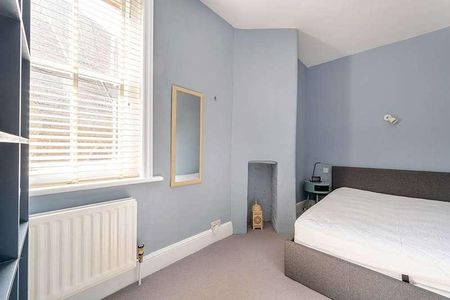 Askew Road, Ravenscourt, W12 - Photo 4