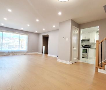 For Lease - 20 Rakewood Crescent, Toronto, Ontario - Photo 2