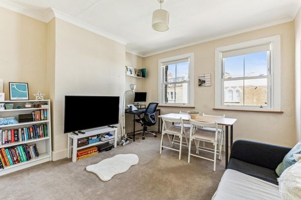 1 bedroom flat to rent - Photo 1