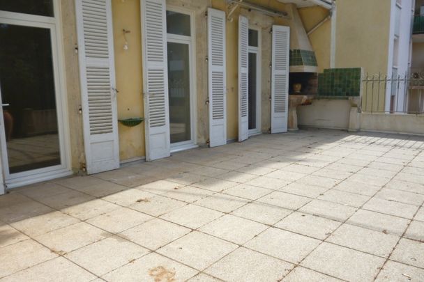 APT T3 BEZIERS + TERRASSE - Photo 1