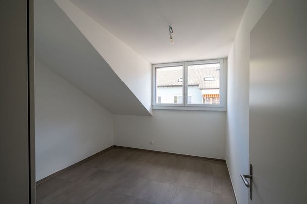moderne Wohnung mit eigenem Waschturm - Photo 1