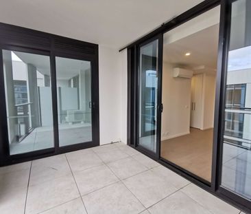 ONE BEDROOM APARTMENT IN THE HEART OF OAKLEIGH - Photo 6