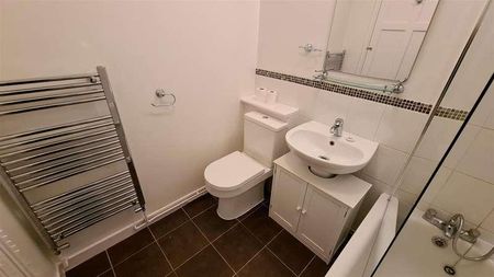 Stonegrove, Edgware, HA8 - Photo 5