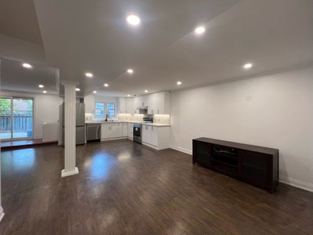 For Lease - 17 Hyde Park Drive Unit# BASEMENT, Richmond Hill, Ontario - Photo 2