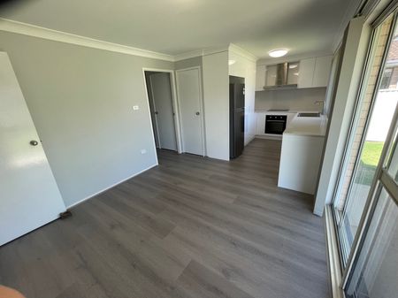 Popular Location - Family Home - Photo 5