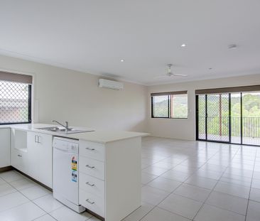 Quiet 4 Bedroom Family Home in Great Pacific Pines Location! - Photo 6