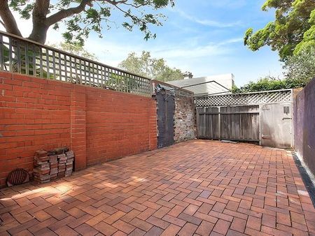 81 Boronia Street, Redfern NSW 2016 - House For Rent | Domain - Photo 4