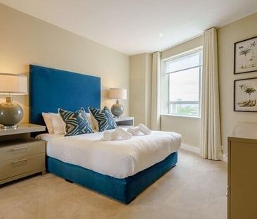 Circus Apartments, Canary Wharf - Photo 3