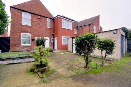 4 bedroom detached house to rent - Photo 5