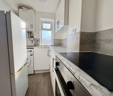 Park Avenue, London - Photo 5