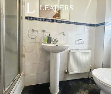 2 bedroom apartment to rent Broomfield Road, Chelmsford, Essex, CM1 - Photo 3