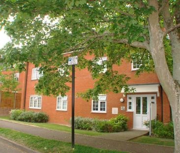 2 bedroom Flat To Let - Photo 4