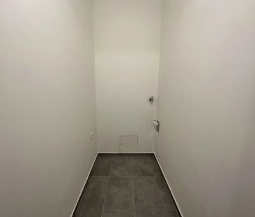 Neu sanierte 4-Zimmer Wohnung mit Loggia - Photo 2