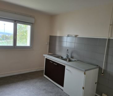 Location - Appartement T3 - 62 m² - Montbéliard - Photo 3